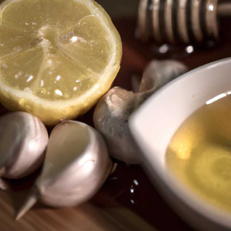 Приготовление чесночного сока с лимоном и медом